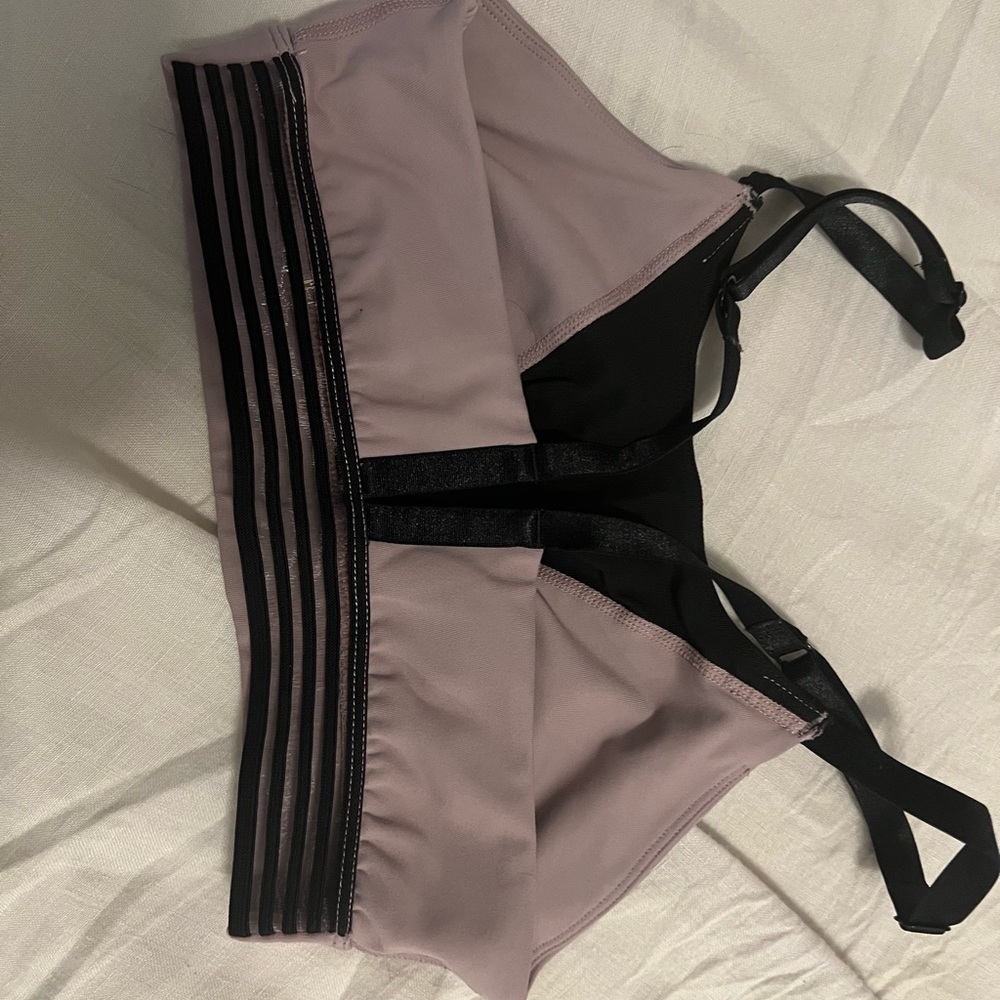 Oakley Sports Bra - Picture 2 of 3